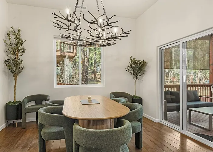 Villa Quiet Luxury Near Dtown, Nau & Snowball Flagstaff