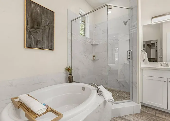 Quiet Luxury Near Dtown, Nau & Snowball Villa Flagstaff