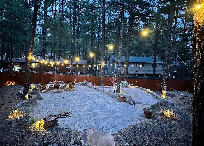 Quiet Luxury Near Dtown, Nau & Snowball